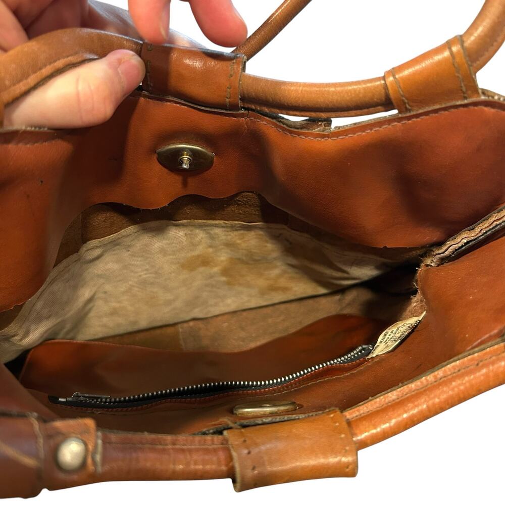 Vintage 80s Cognac Leather Hobo Shoulder Bag Whipstitch Heart Embroidery - Picture 6 of 16